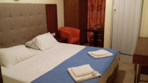 Parthenon Hotel - image 6