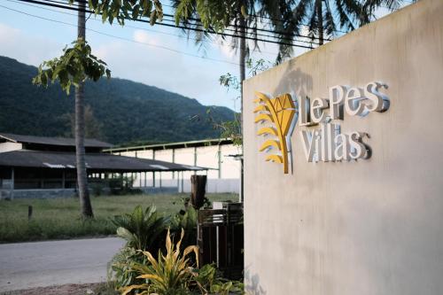 Le Pes Villas