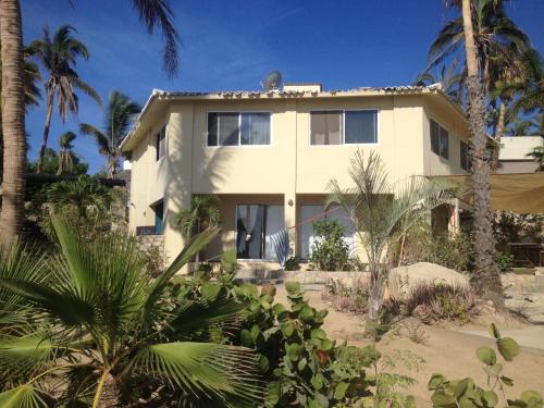 SURFER'S PARADISE, YOGA&FOOD GARDEN@COSTA AZUL, LOS CABOS