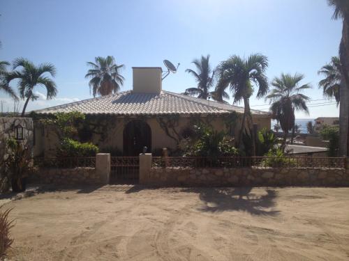 . SURFER'S PARADISE, YOGA&FOOD GARDEN@COSTA AZUL, LOS CABOS