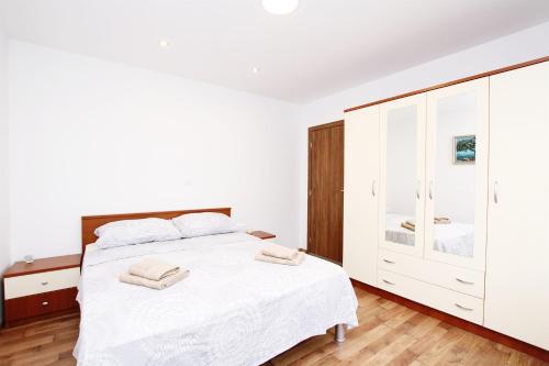 Apartment Anica - image 12