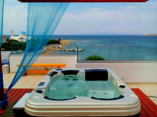 Oasis Beach Hotel - image 4