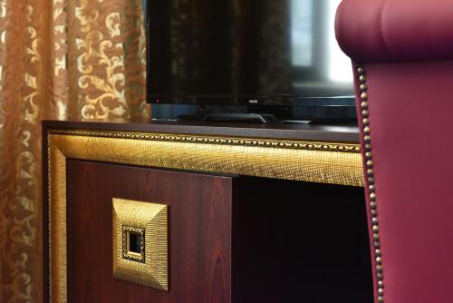 Hotel Elegance - image 3