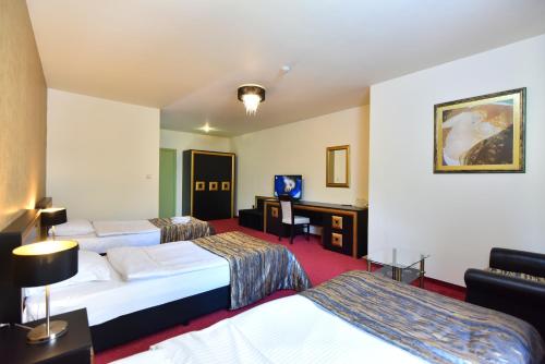 Hotel Elegance - image 8