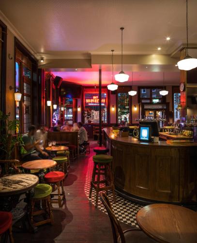 Pub/Lounge, Camden Enterprise Hotel in Camden