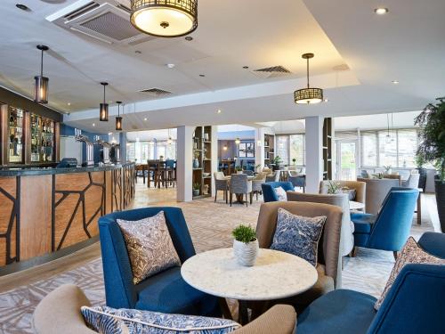 Pubi/sohvabaar, Staverton Park Hotel and Golf Club in Staverton