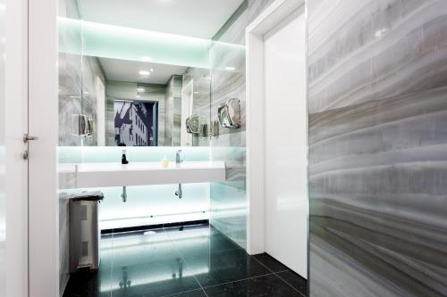 Hotel Capital - image 13