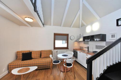 Kitchen, APLEND Vila Beatrice - Tatry Card v cene in Tatranska Lomnica