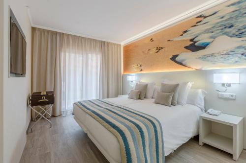 Oliva Nova Beach & Golf Hotel Stop at Oliva Nova Golf Beach & Golf Hotel to discover the wonders of Pego. The hotel offers guests a range of services and amenities designed to provide comfort and convenience. 24-hour front desk, f