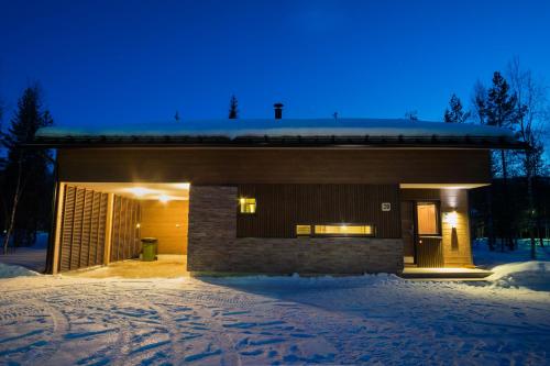3 bedrooms, 6 beds