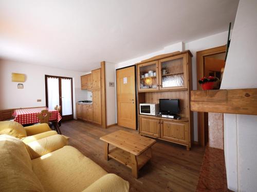 Two-Bedroom Apartment (6 Adults)