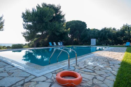  Golden Sand Apartments in Vromonérion