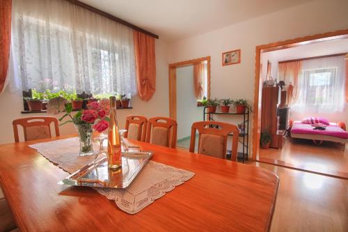 外部景觀, Apartman Josipa in 卡爾洛瓦茨縣
