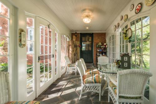 Lightner Farmhouse B&B - 편의 시설/서비스