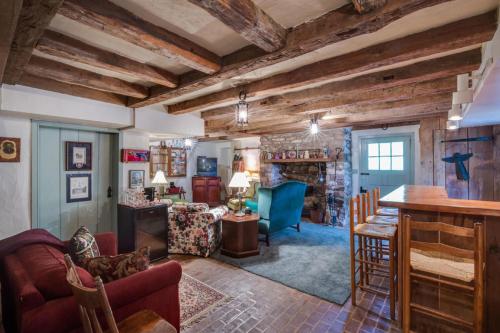 Lightner Farmhouse B&B - 바/라운지