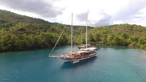 Barbaros Yachting Private Gulet 3 Cabins