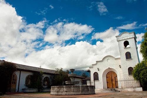 Hosteria Hacienda Pueblo Viejo