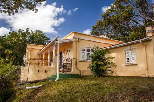 Tampilan eksterior, Colleton Great House in Santo Peter