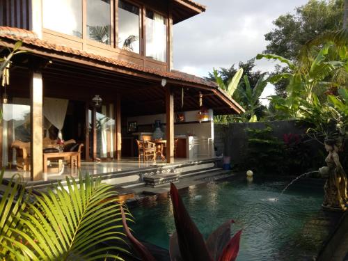 

Darmanata Villa