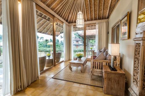 Tri Dewi Residence by GenuineHost 2