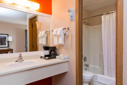 Flagstone Motel