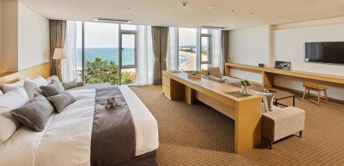 Naksan Beach Hotel in Naksan Beach