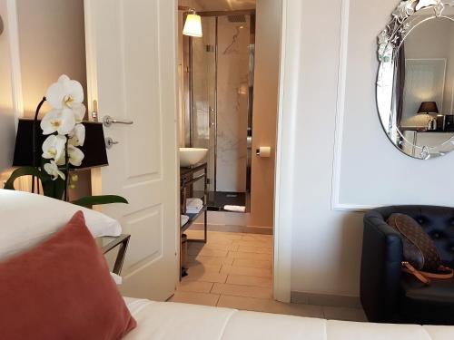 Althea Inn Roof Terrace - image 9