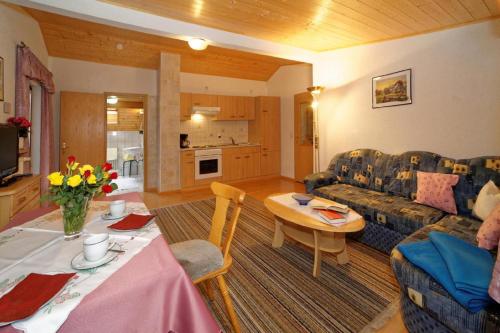 廚房, Berghof Pension und Ferienwohnungen in 比紹夫斯馬斯