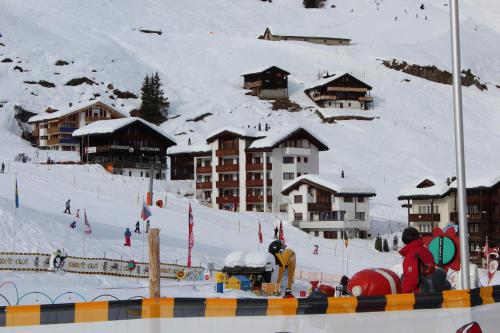 Apartment Weisshorn - image 10