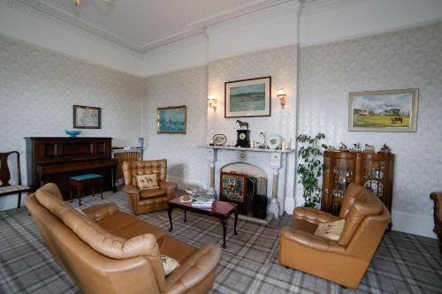 ห้องส่วนกลางสำหรับนั่งเล่น/ดูทีวี, Dunns Houses Farmhouse B&B in โอเตอร์เบิร์น