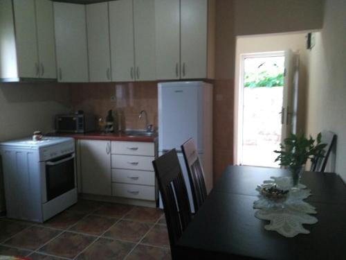 Apartmani Cuce in Mou