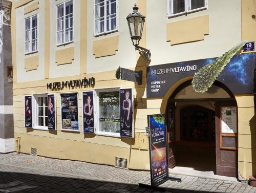 Residence Muzeum Vltavínů - image 4