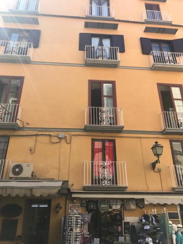 Sorrento Deluxe B&B - image 14