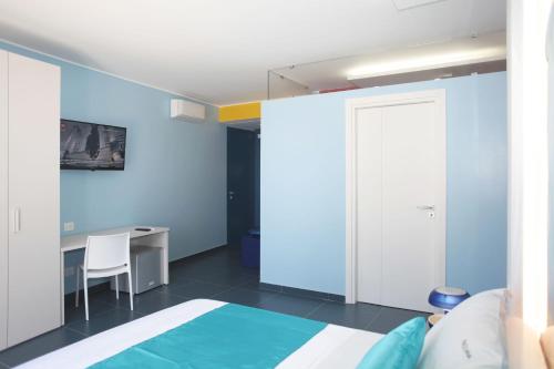 Suite with Sea View image 10