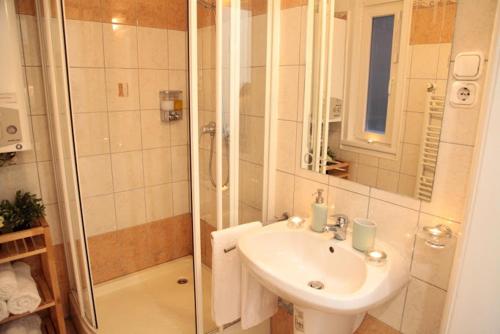 Brand New Apartment Budapest - image 11