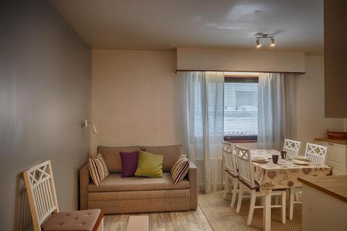 Guesthouse Borealis Apartments - image 11