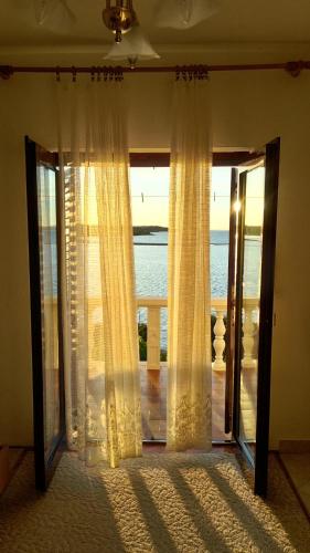 Deluxe Studio with Balcony and Sea View