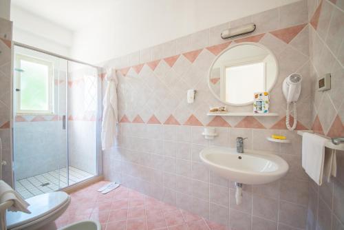 Triple Room image 2