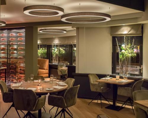 ห้องอาหาร, Hotel Central in รูเซนดาล