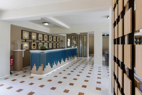 Asteria Hotel - image 11