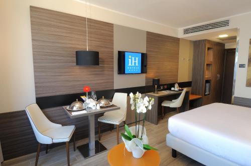 iH Hotels Milano Lorenteggio - image 11