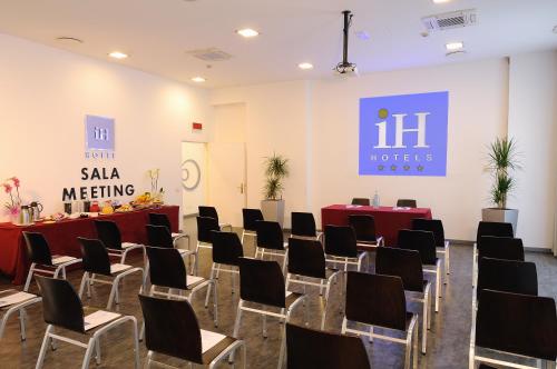 iH Hotels Milano Lorenteggio - image 8