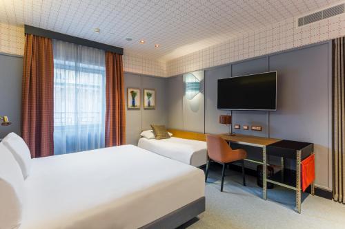 Room Mate Giulia - image 4