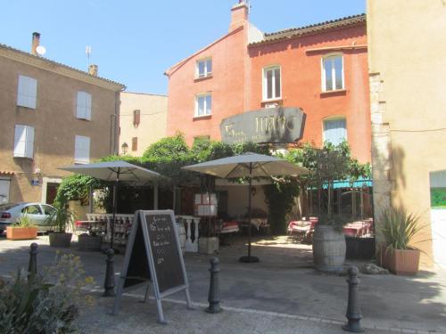 . Hôtel Restaurant le Saint Marc
