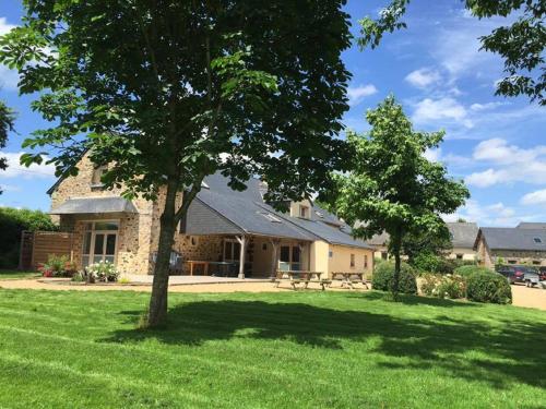 Domaine Des Mille Oiseaux gîte à louer Ruillé-Froid-Fonds