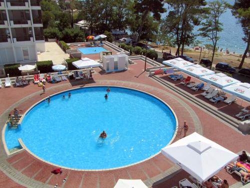 Hotel Kolovare - image 12