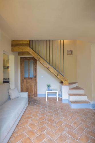 Terrediliguria Set in a prime location of Lerici, Terrediliguria puts everything the city has to offer just outside your doorstep. The property offers guests a range of services and amenities designed to provide com