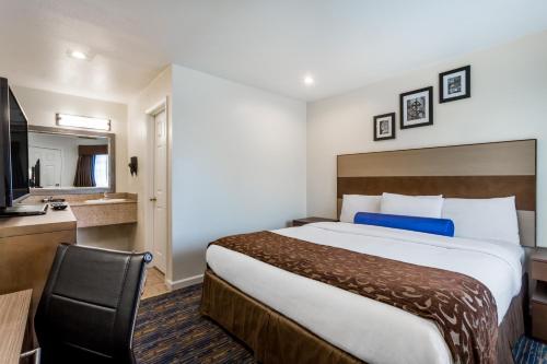 Howard Johnson By Wyndham Berkeley - image 11