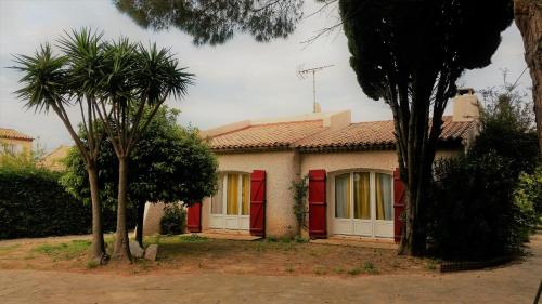 La VillaLonde Miramar gîte à louer Cité des Bormettes