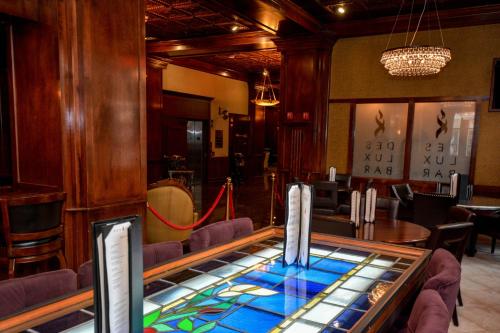 Des Lux Hotel